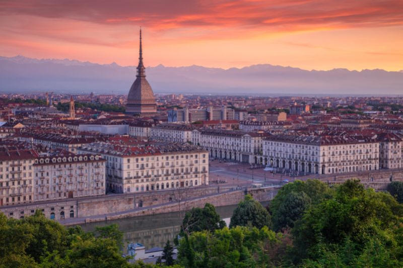 Turin wächst mit LHost: über 250 Unterkünfte bereits aktiv